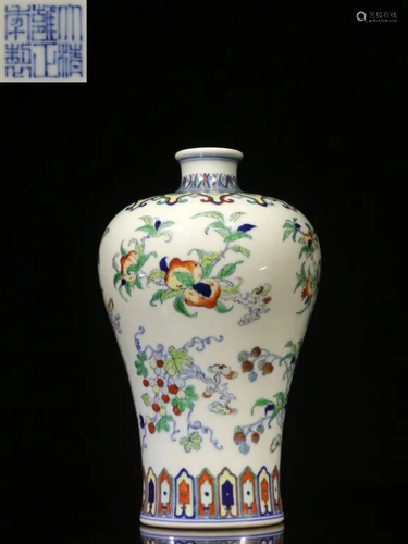 Republican Chinese Hand Paint Doucai Porcelai Vase