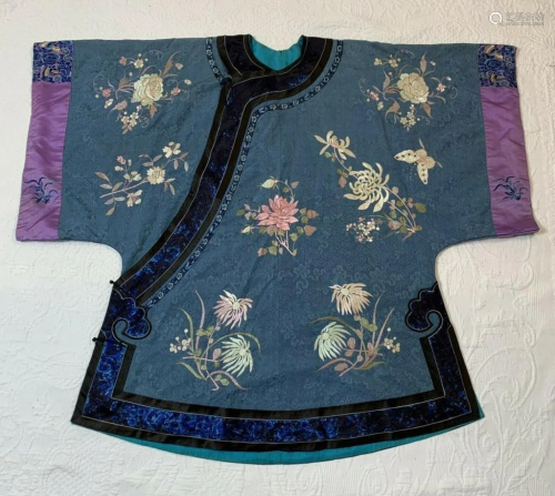 Antique Chinese Silk embroidered