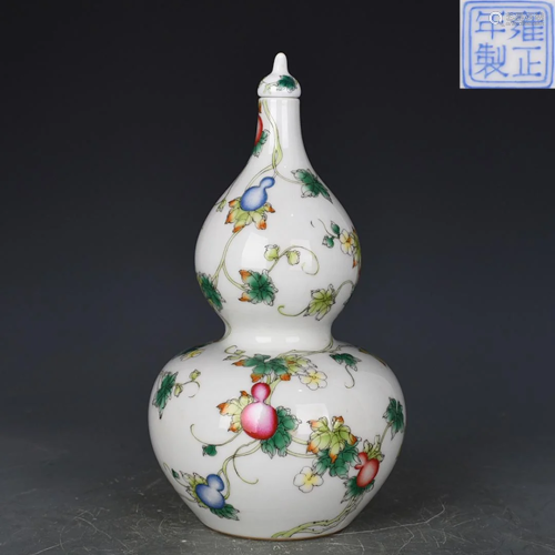 Falangcai Gourd-shaped Vase Yongzheng Style