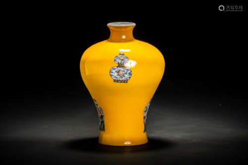清 大清光緒年製款 黄地色絵花瓶紋瓶子