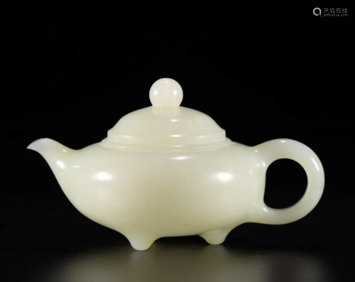Hetian Jade Teapot-shaped Decoration