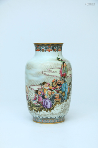 Falangcai Immortals Lantern Vase