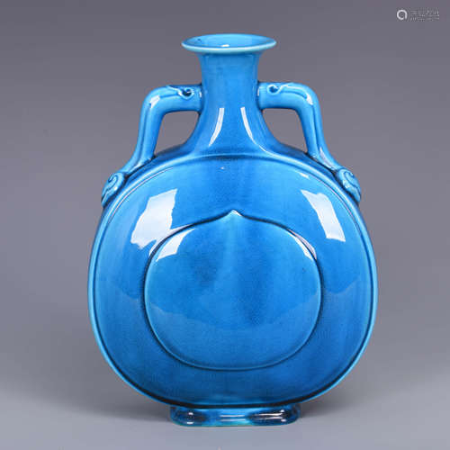 A Peacock Blue Glaze Porcelain Vase