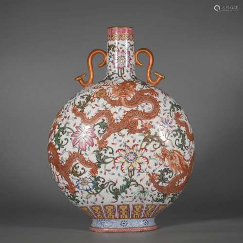 A Famille Rose Floral Dragon Patttern Porcelain Vase