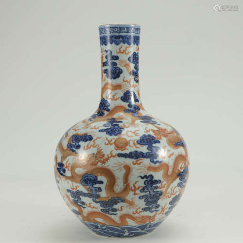 A Blue and White Iron Red Dragon Pattern Gilt-inlaid Porcelain Tianqiuping