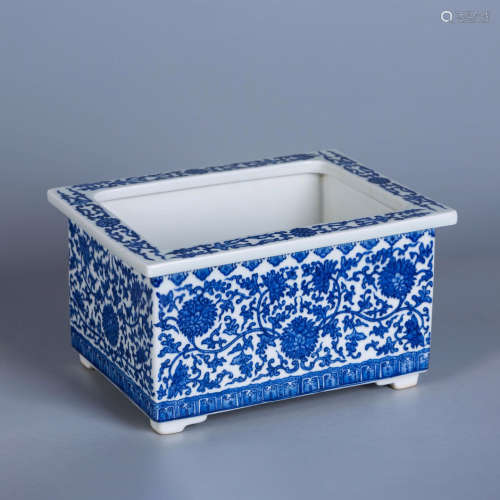 A Blue and White Twining Lotus Pattern Porcelain Square Flowerpot