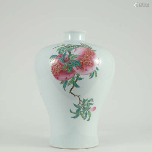 A Famille Rose Pomegranate Pattern Porcelain Meiping