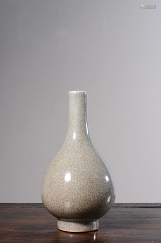 A GE-TYPE VASE