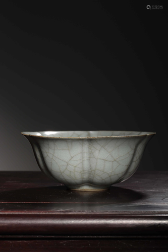 A GE YAO BOWL.SONG PERIOD