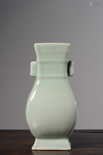 A CELADON-GLAZES VASE.MARK OF QIANLONG