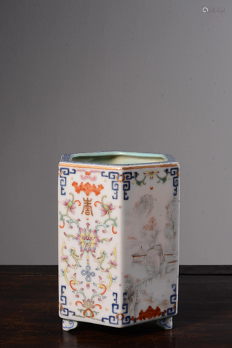 A FAMILLE-ROSE BRUSHPOT.BITONG .MARK OF QIAN…