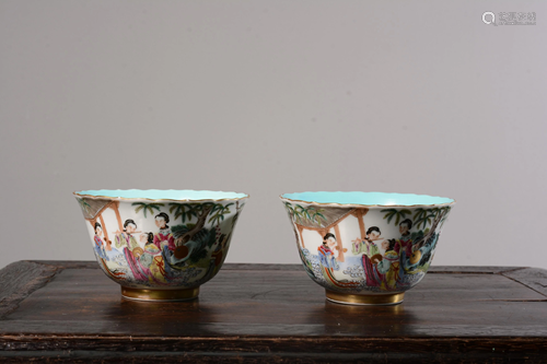 A PAIR OF FAMILLE-ROSE BOWLS.MARK OF YONGZHENG