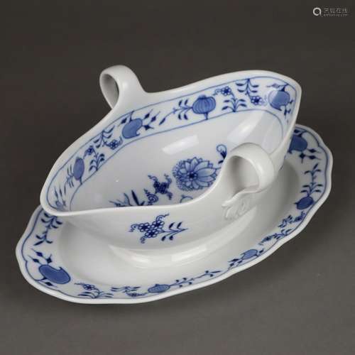 Sauciere mit Presentoir - Meissen, unterglasurblaue Schwertermarke, Form 