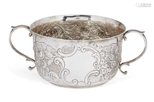 A Victorian silver porringer, London, c.1895, Edwin Charles Purdie, of circular form with twin