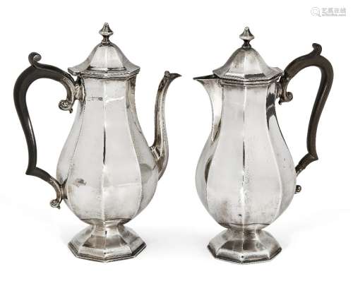 An Edwardian silver coffee pot, Chester, c.1907, Barker Brothers, together with a matched hot