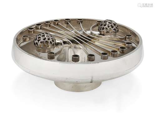 A modern silver rose bowl centrepiece, London, c.1970, Graham K Arthur, of circular, tapering