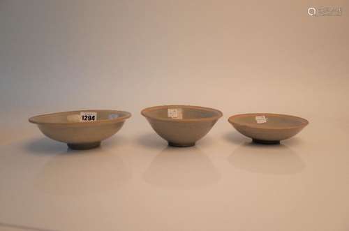 Three Chinese stoneware monochrome glazed bowls, Song/Ming dynasty,