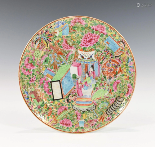 AN CHINESE FAMILLE ROSE PLATE, 19TH CENTURY