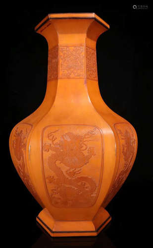 WOOD VASE WITH DRAGON PATTERN