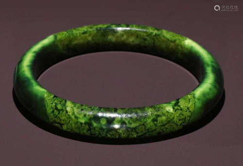 QIUJIAO CARVED BANGLE