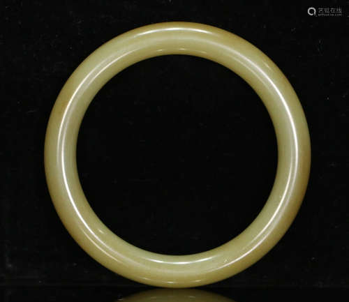 HETIAN YELLOW JADE CARVED BANGLE