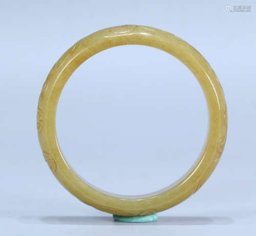 HETIAN YELLOW JADE CARVED DRAGON PATTERN BANGLE