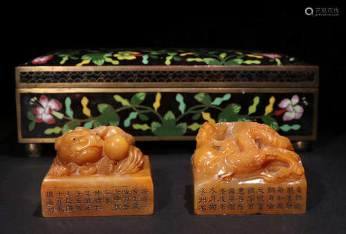 ZHANGYUECHENG MARK TIANHUANG STONE SEAL PAIR