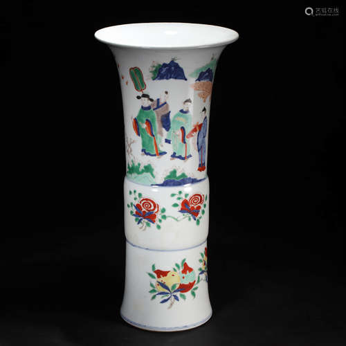 A Blue and White Famille Verte Figures Porcelain Beaker Vase