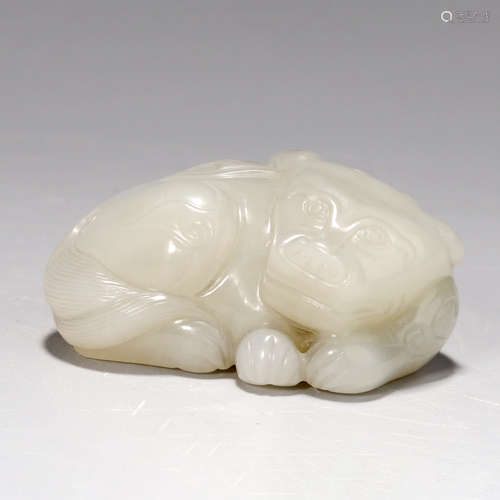 A Hetian Jade Carved Beast Ornament