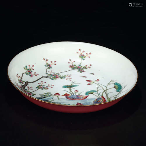 A Famille Rose Floral&Butterfly Pattern Porcelain Saucer