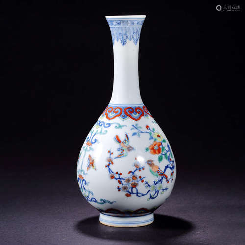 A Doucai Flower&Bird Pattern Porcelain Vase