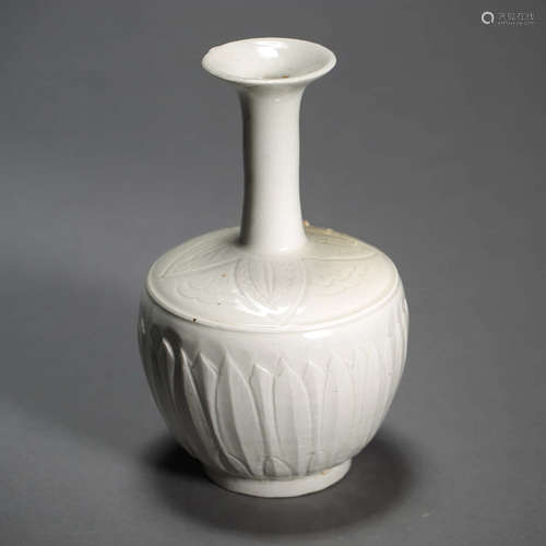 A Ding Kiln Carved Porcelain Flask