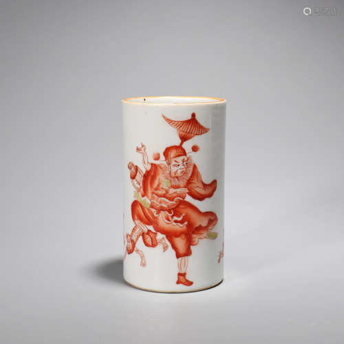 An Iron Red Zhongkui Painted Porcelain Brush Pot