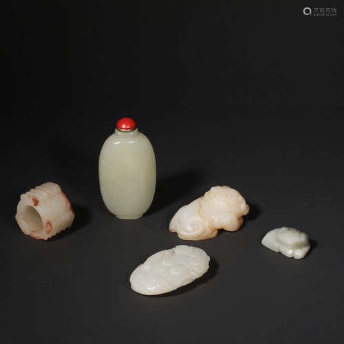 A Set of Hetian Jade Wares