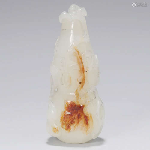 A Hetian Jade Gourd-shaped Snuff Bottle