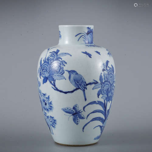 A Blue and White Flower&Bird Pattern Porcelain Jar