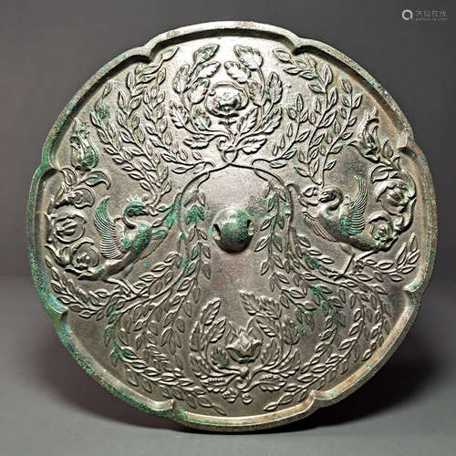 A Flowers&Phoenix Pattern Bronze Mirror