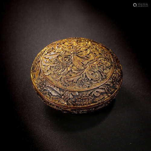 A Gilt-bronze Floral Box with Cover