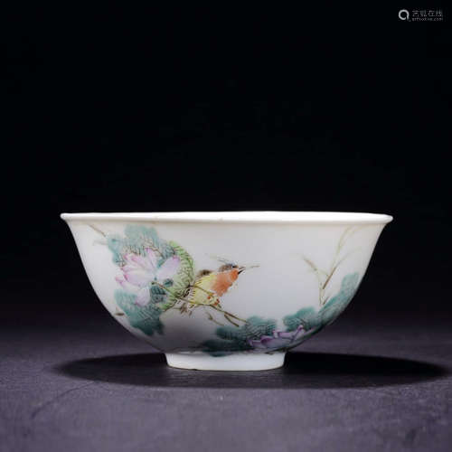 A Floral Porcelain Bowl