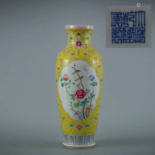 A Yellow Ground Famille Rose Flower&Bird Pattern Porcelain Vase