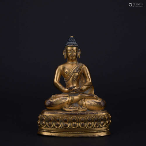 A Gilt-bronze Statue of Amitabha Buddha