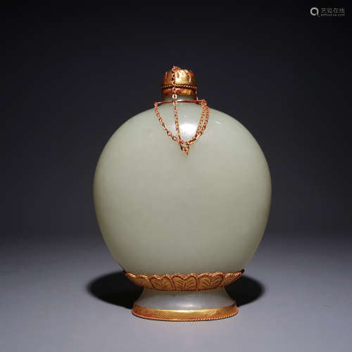 A CHINESE HETIAN JADE WITH SLIVER GILT; FLASK