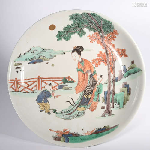 A Famille Verte Lady Dish