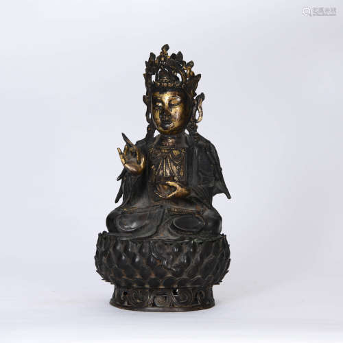 A Bronze Seated Guanyin Statue