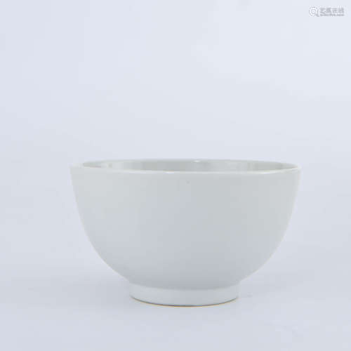 A Whie Glazed Bowl