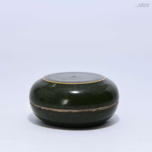 A Teadust Glazed Covered Box