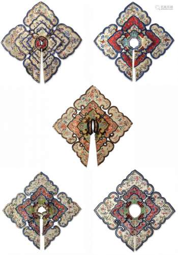 FIVE CHINESE LADIES EMBROIDERED SILK COLLARS, QING DYNASTY, CA 1900