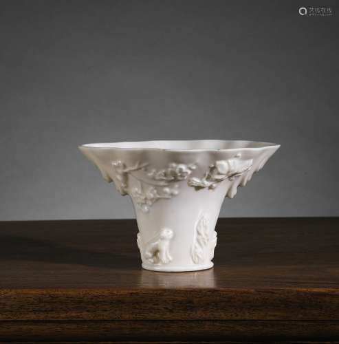 犀牛角形酒杯中国，德化，康熙时期 (1662-1722)单色瓷
