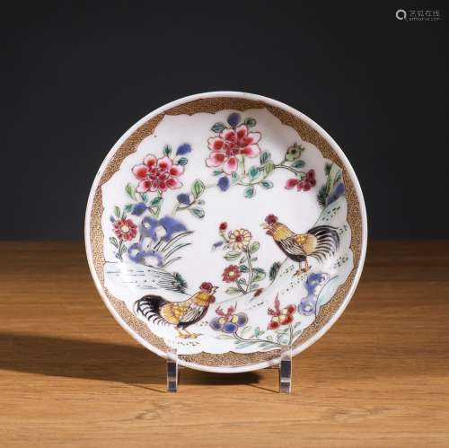公鸡花纹碗中国，清代，18世纪粉彩家族类型的珐琅彩装饰瓷器。D. 11,5 cm出处：Compagnie de la Chine et des Indes (Paris) (Inv.18142 1959年购于伦敦)