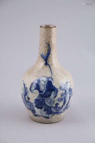 中国-19世纪末  蓝白瓷裂纹底蓝彩河纹花瓶。底部有成化的印记。  高度，20厘米。